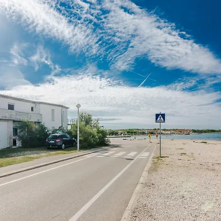 Apartment Palaic Vir